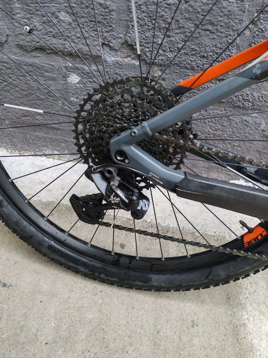 Bicicleta electrica cube 2024