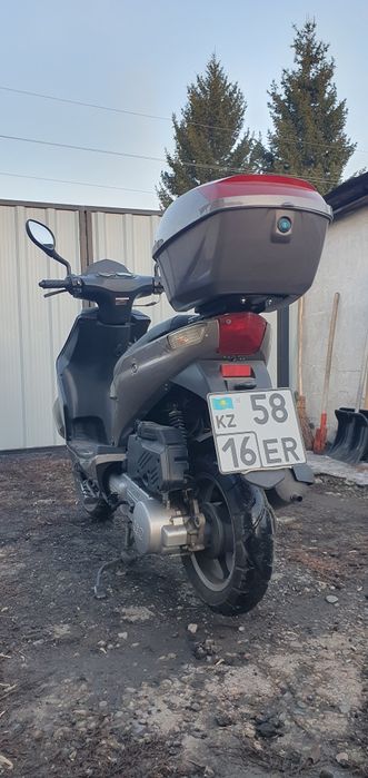 Скутер ABM 150s.