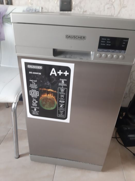 Продам посудомоечную машину