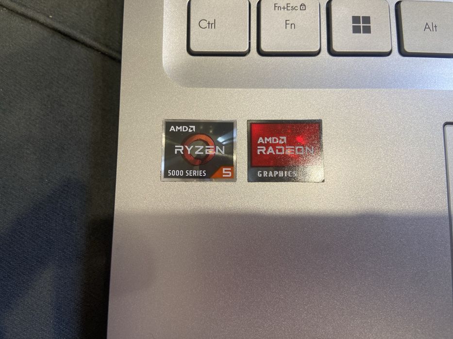 Ноутбук Asus vivobook