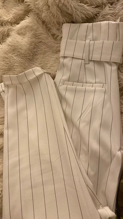 камфуляж карго и белые брюки