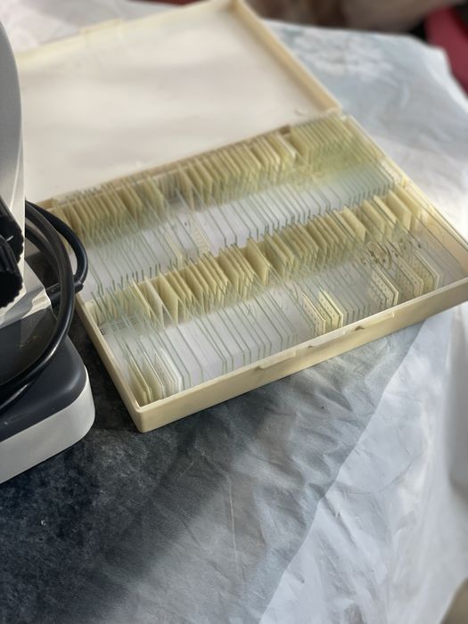 Микроскоп в отличном состоянии