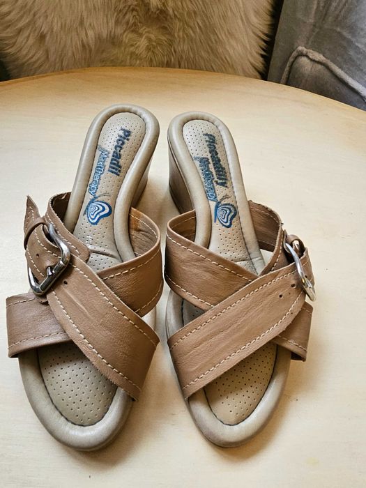 Slapi Piccadilly MaxiTherapy marimea 36