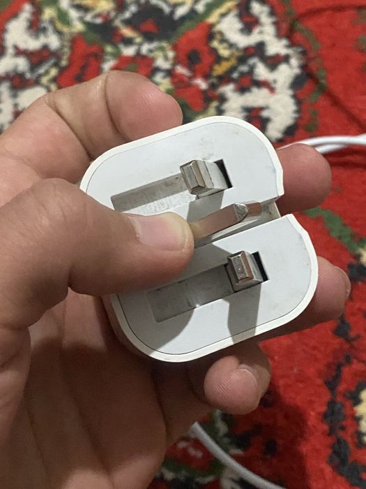 Iphone uchun original zaryadnik