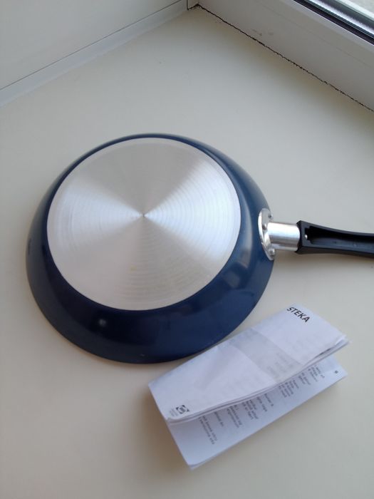 Продам сковородку IKEA