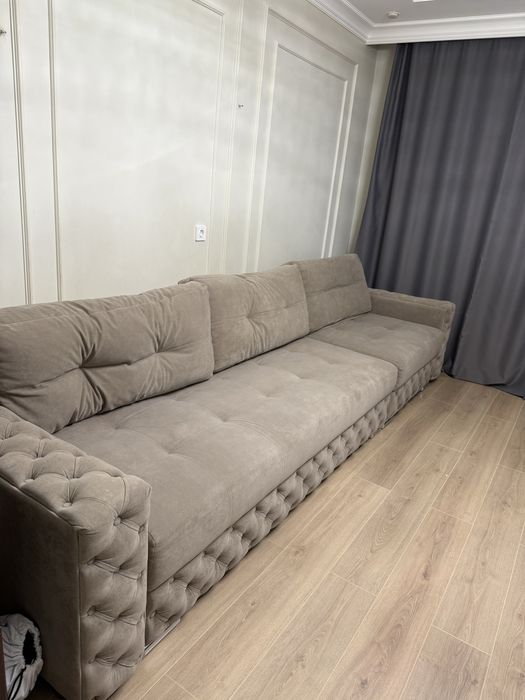 Диван в зал в отличном состоянии