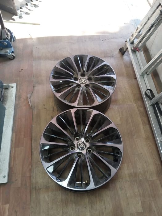 Продам диски на камри