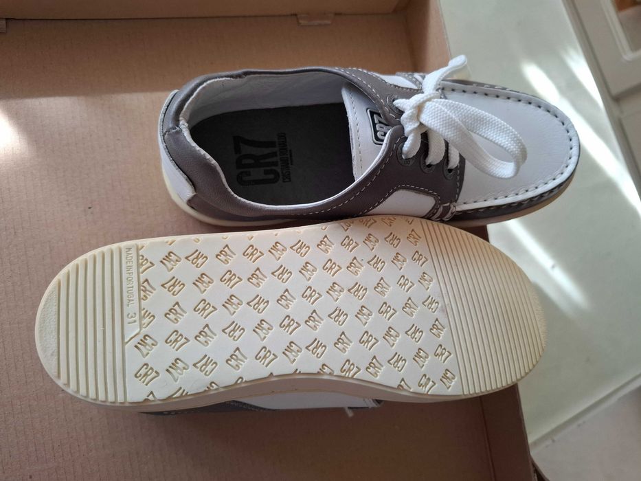 Adidasi copii CR7 piele naturala made in Portugal 31 si 30