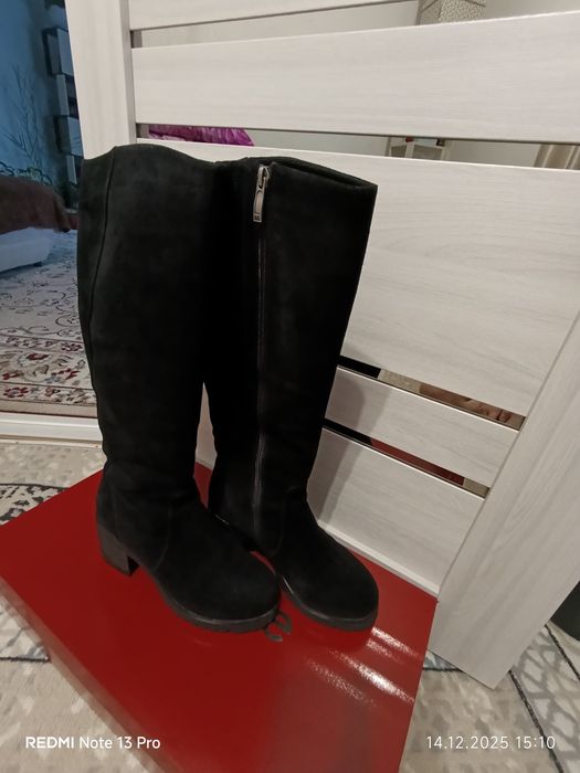 Продам сапоги женские