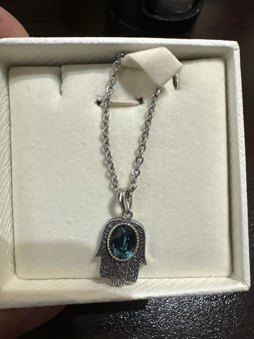 Сребърен синджир с висулка