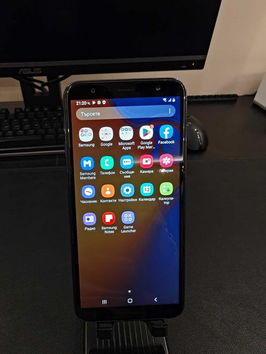 Телефон Samsung galaxy J6+