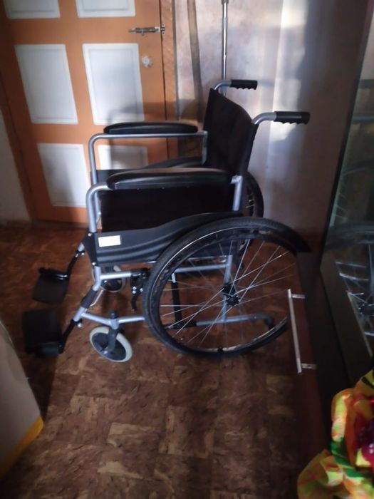 Инвалидная коляска