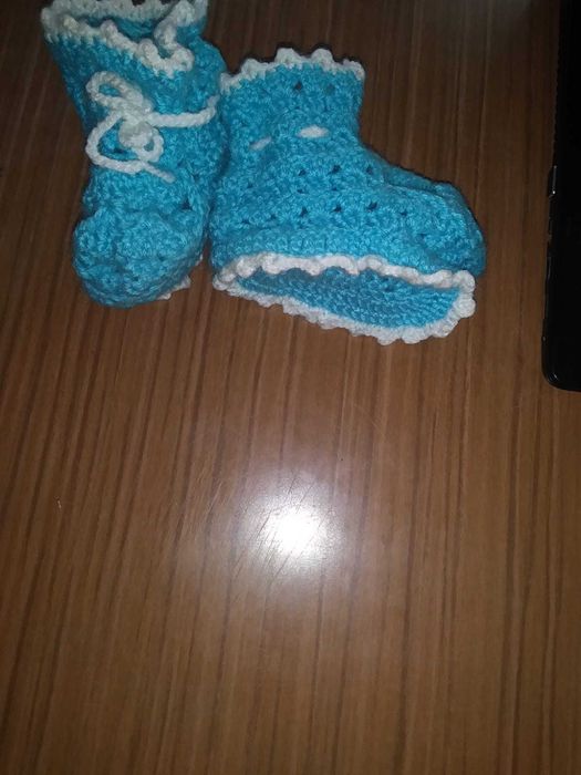 Botosei crosetati pentru bebelusi