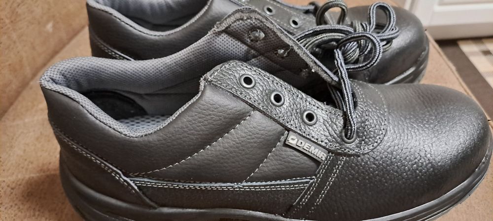Работни обувки..