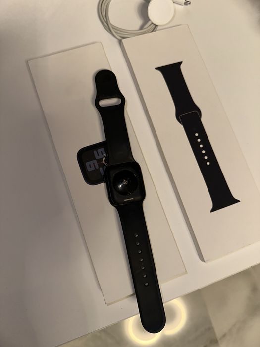 Apple Watch SE Gen 2 40mm Midnight GPS