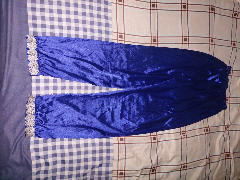 Кийимлар сотилади 50 мингдан