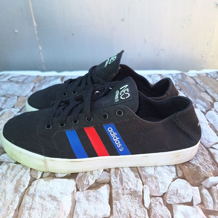 Adidas Neo nr 42,2/3