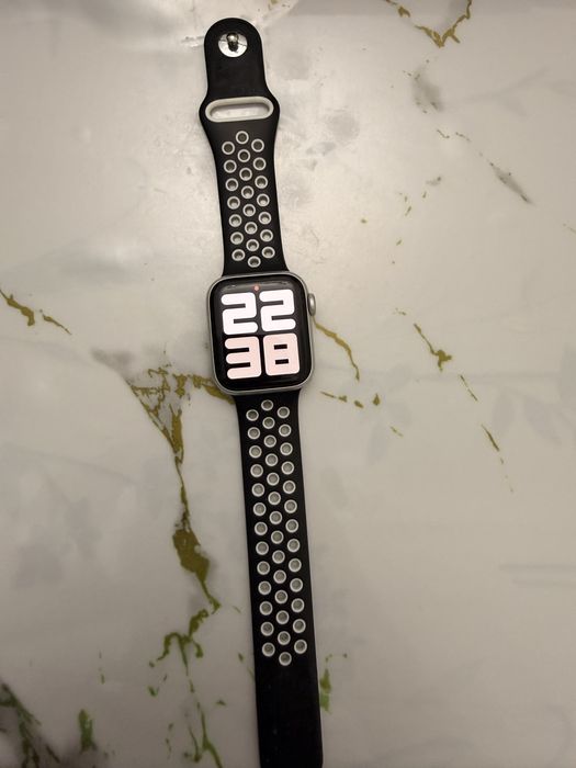 Apple watch se.