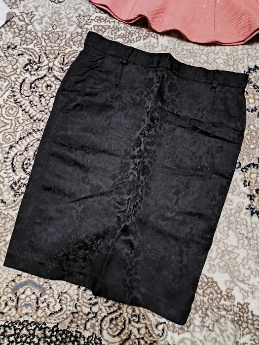 Продам комплектом женские вещи