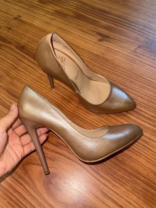 Продам туфельки