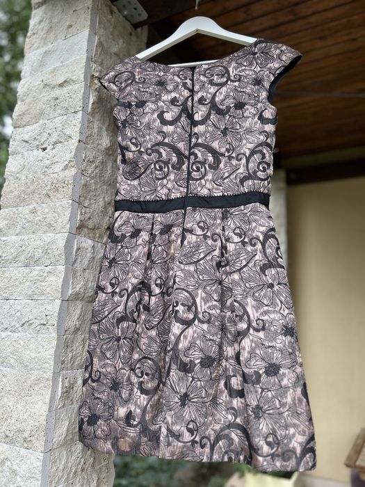 Rochie elegantă cu pliuri, aurie-negru, mărimea 38, croitorie