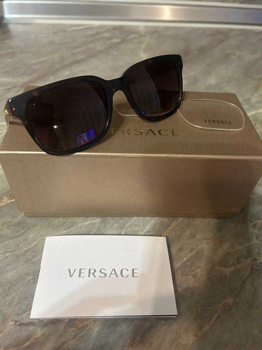 Очила на Версаче за слънце ,плюс диоптрични