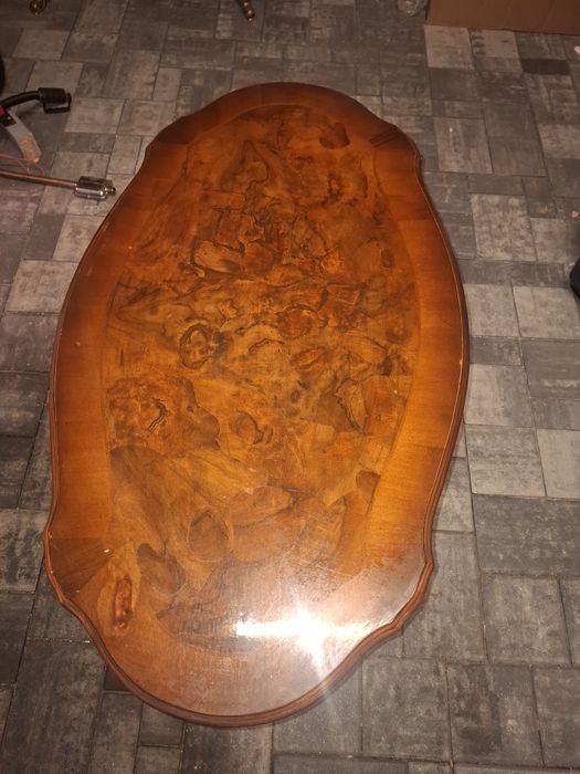 Vand masa Louise Philippe