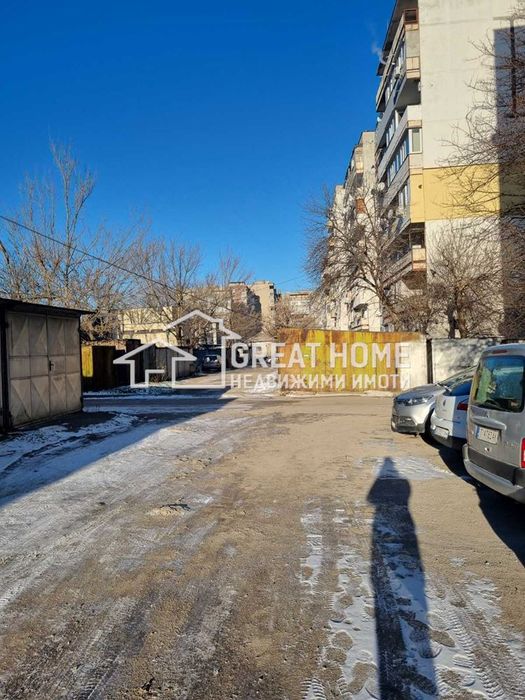 Продава се Гараж / Паркомясто в Търговище, Вароша - 18 кв.м за 453 €/кв.м - Снимка #1
