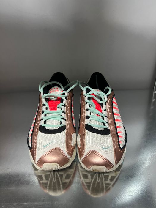 NIKE air max tailwind
