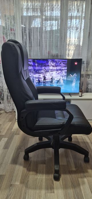 Продам кресло офисное