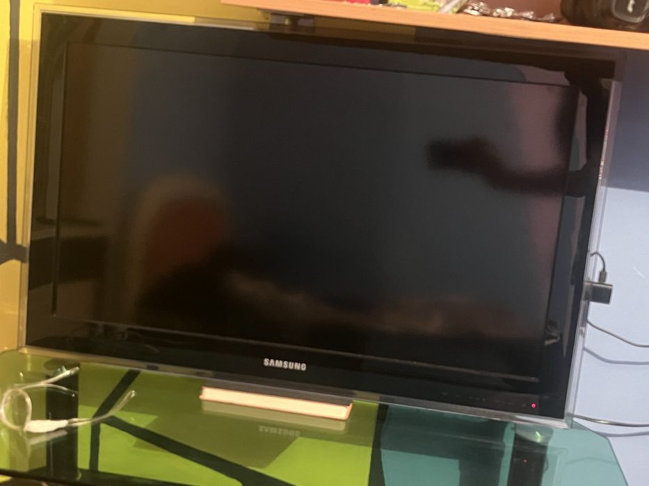 Телевизор Samsung и TV бокс(приставка)