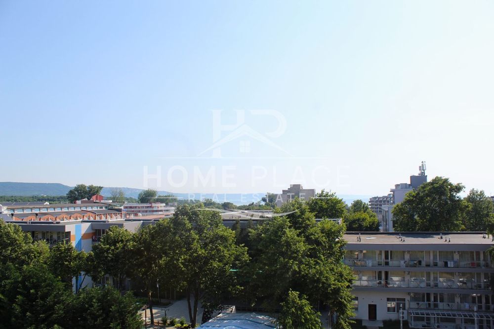 Двустаен апартамент със самостоятелен двор в центъра на Кранево