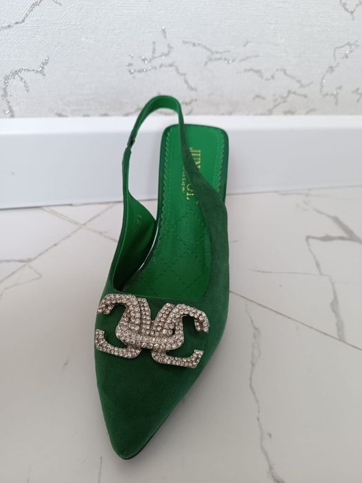 Продам новые туфли