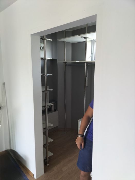 Vând dressing sistem tip IKEA