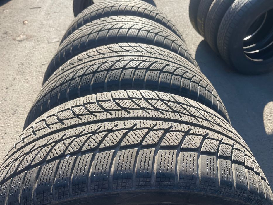 Cauciucuri de iarnă 235/45/19