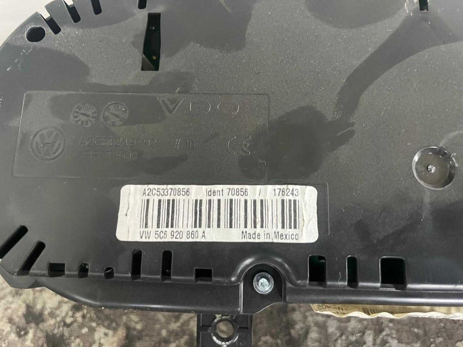 Vand ceasuri de Bord Maxidot pt Autoturism Vw Jetta an 2012 5C6920860A