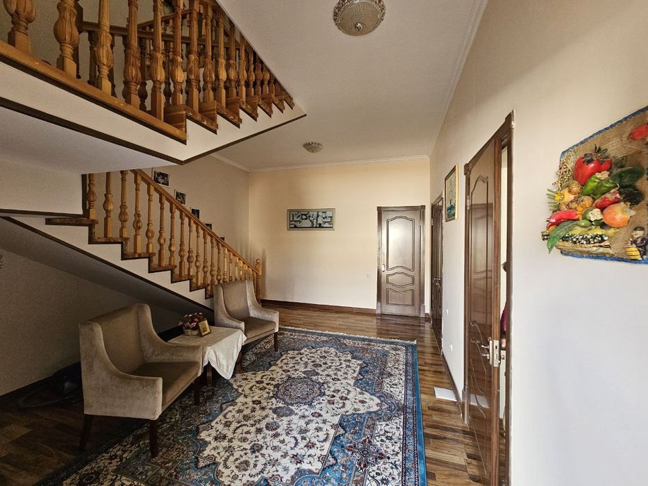 Продаётся евро дом,  коттедж