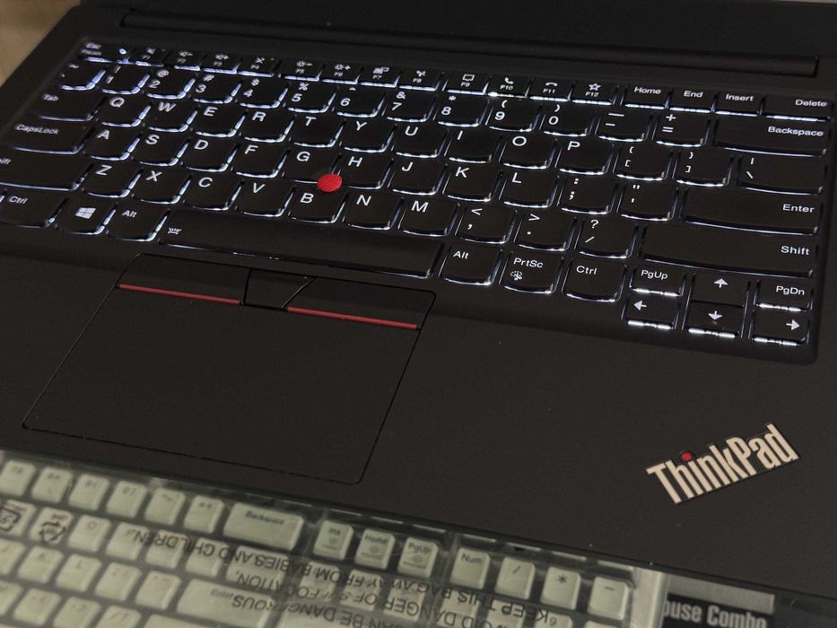 Lenovo ThinkPad E14 Gen2 FullHD ips intel Core i5-1135G7 ram 8 ssd 128