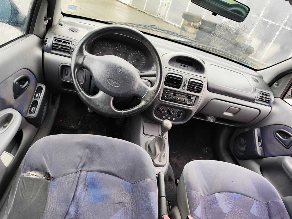 Renault Clio 1.2 - 58к.с - 1999г. на части