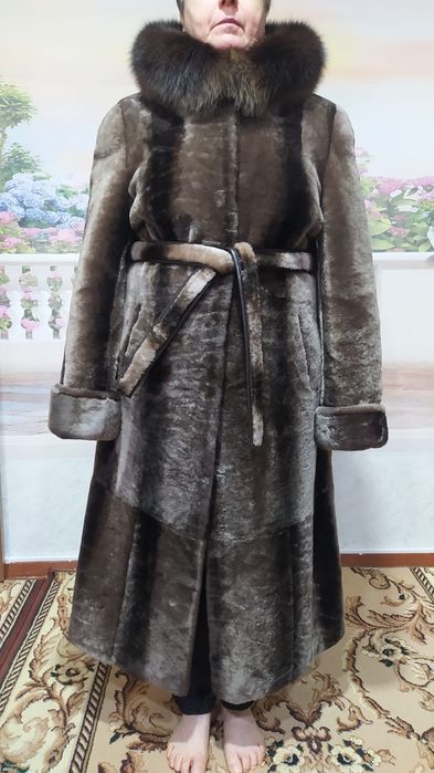 Продам шубу Мутон.