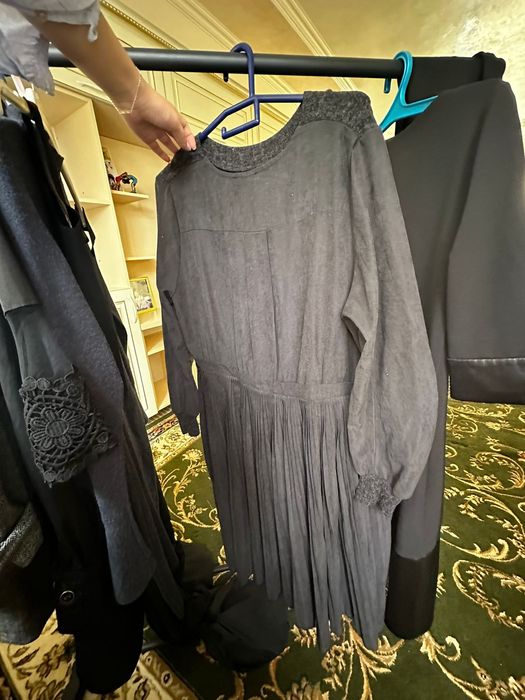 Срочно продаю женские вещи