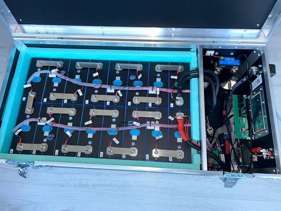 Baterie LiFePo4 5KWh, 12KWh, 14KWh, 28KWh (cablaj complet)