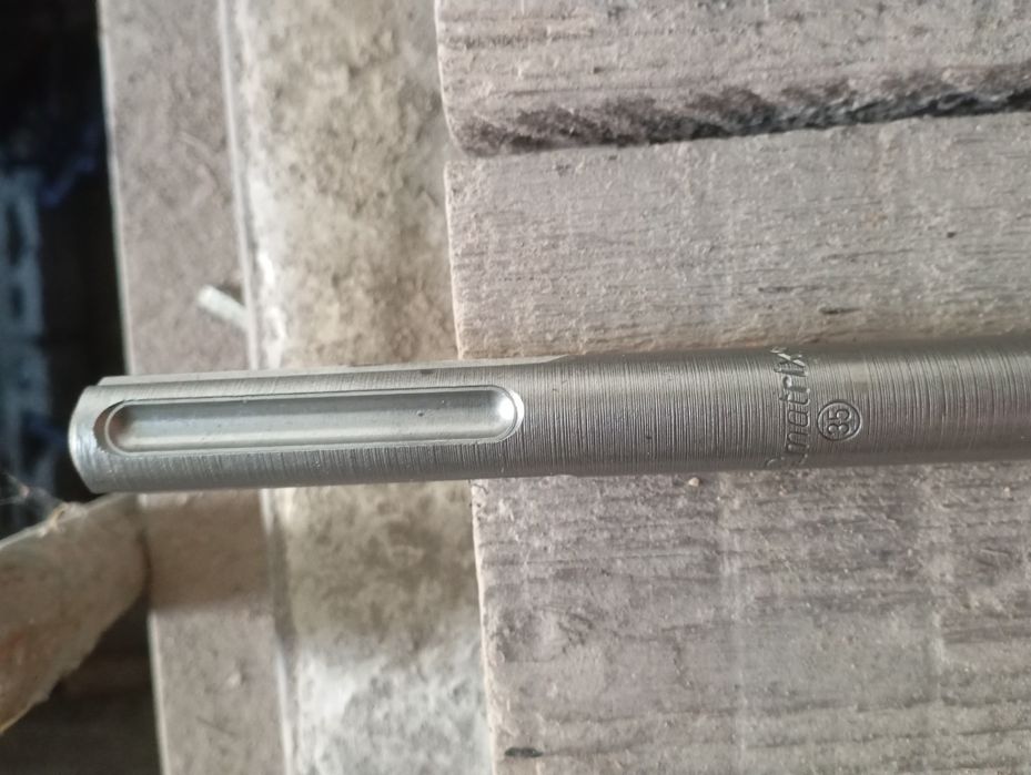 Продам бур матрих