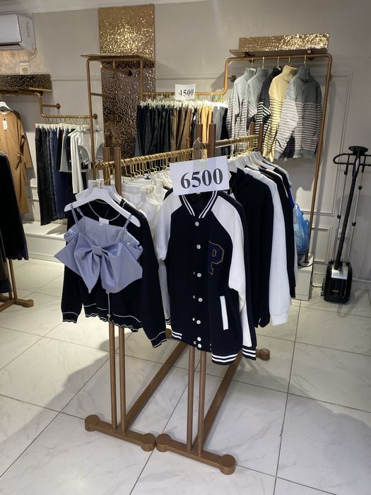 Мебель, витрины для одежды