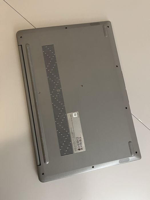 Lenovo Ideapad 3 , Ryzen 7-5700, 17”