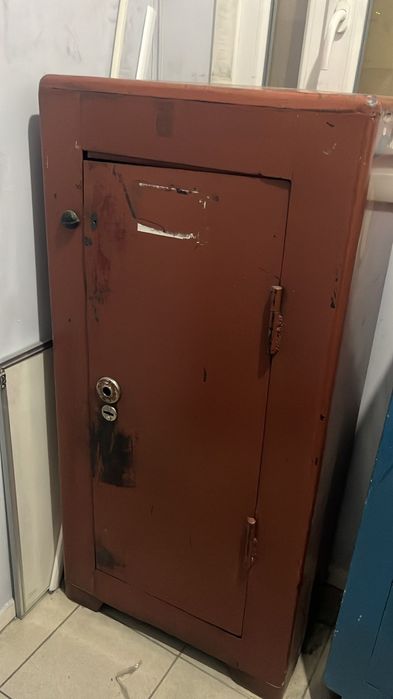 Продам сейфы сейфы