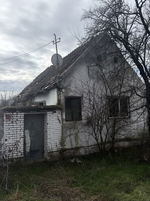 Casa cu pamant 1400m.p Sat Rapsig