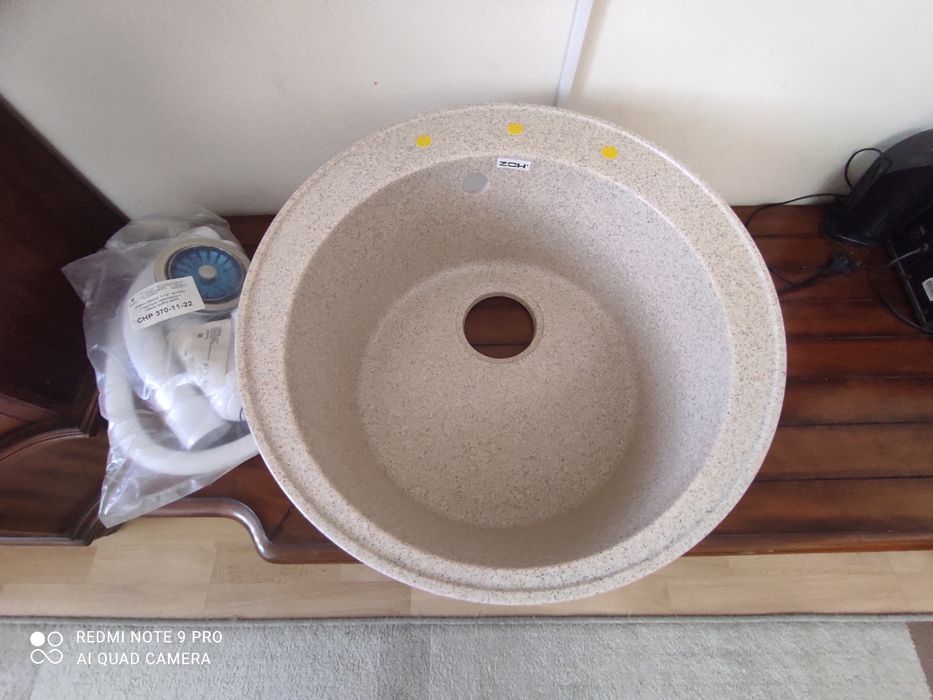 Продам мойку новую