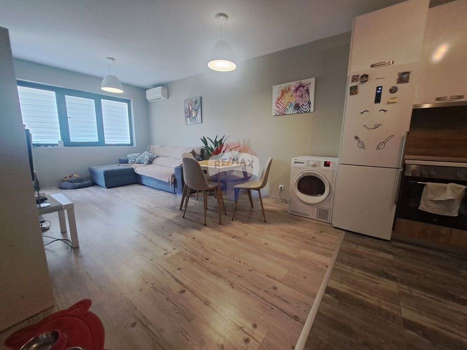 Продава се Тристаен апартамент в Варна, Аспарухово - 93 кв.м за 1914 €/кв.м - Снимка #3