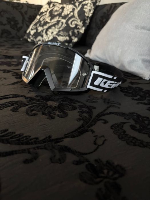 Продавам маска-очила за мотор и колело